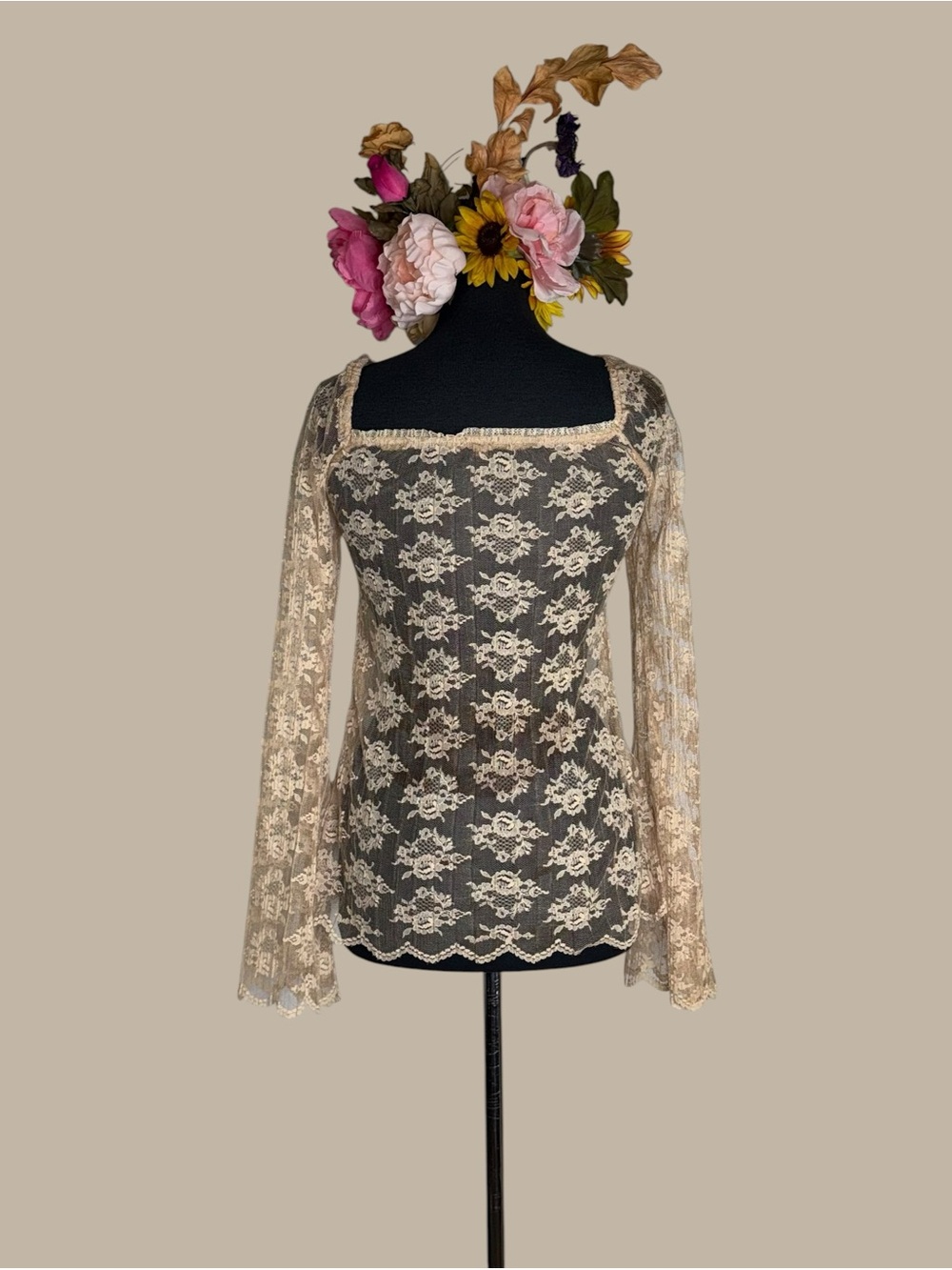 Arden B sheer floral lace flyaway top - Picture 9 of 16